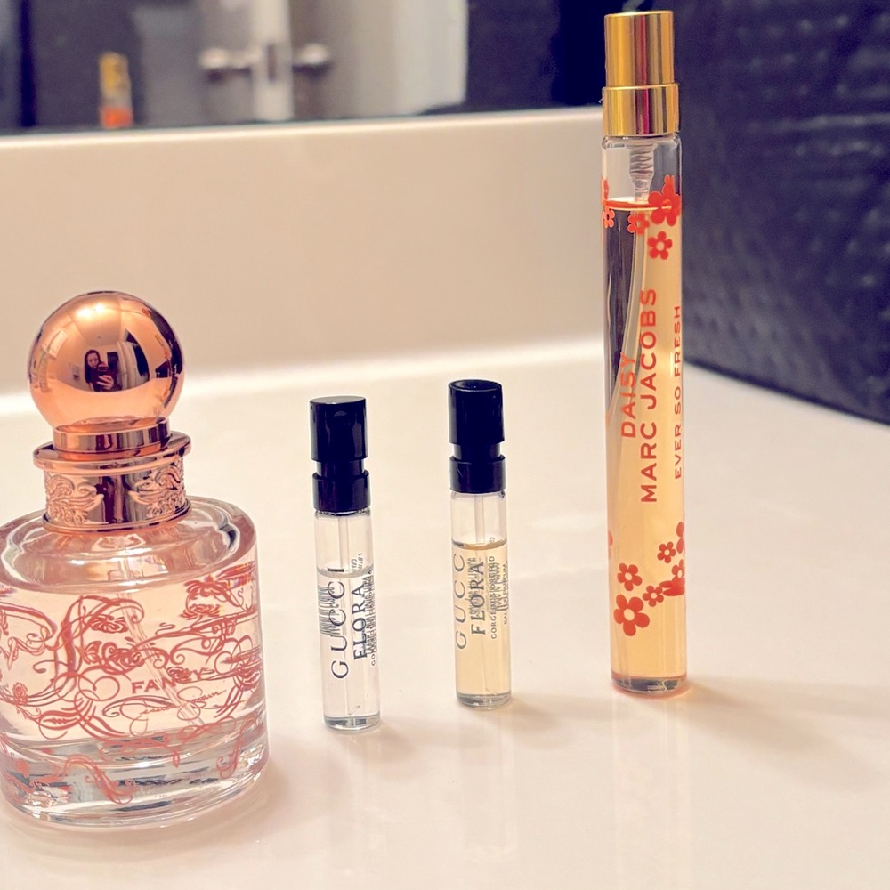 Perfume lot